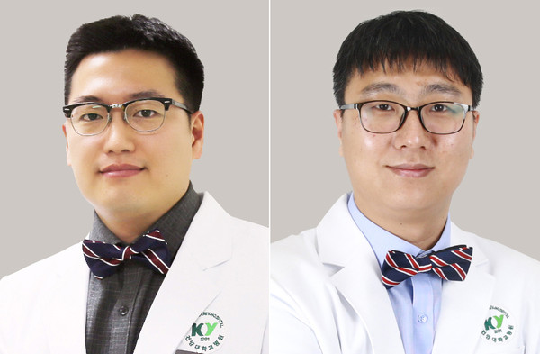 건양대학교병원 정형외과 송재황(왼쪽) 교수와 호흡기내과 이민혁(오른쪽) 교수
