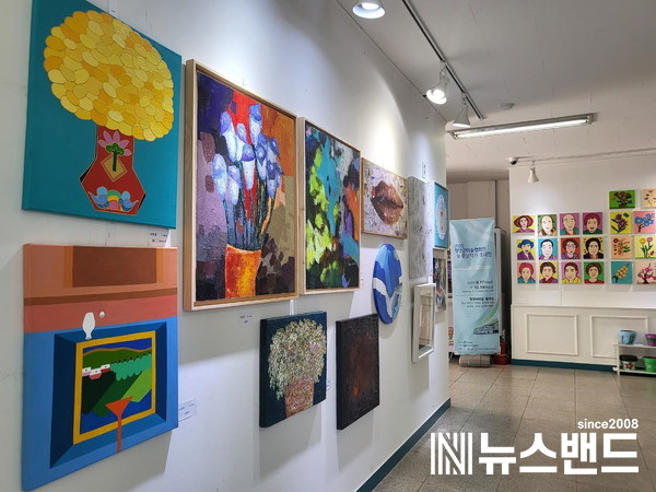 청양군  2022 지역문화대상 우수지자체 선정-터미널갤러리 전시회